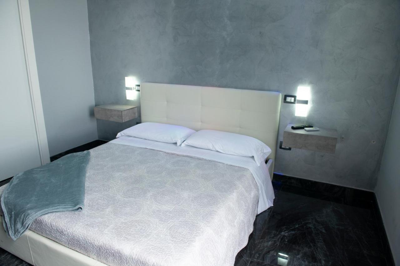 Bed & Breakfast Royal Station Naples